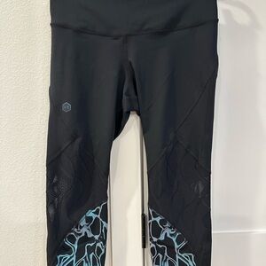 Under Armour Cropped Leggings
